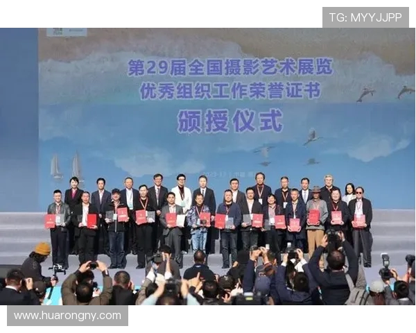 深圳攀岩队在全国团队协作排行榜中荣登第八名展现出色实力与团队精神